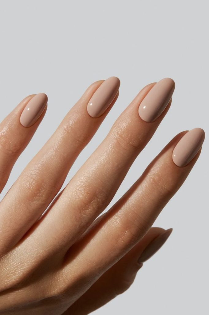 Shiny Nude Nails 