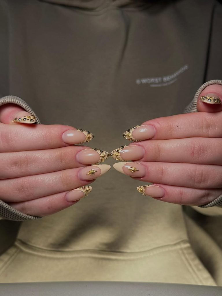 Stiletto Nails with Gold