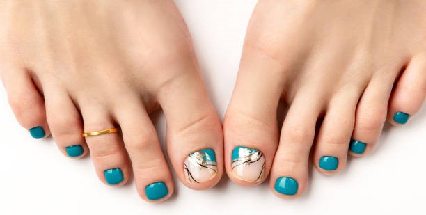 20 Trendy Toe Nail Art Ideas for a Beautiful Pedicure