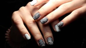 25 Prom Nail Ideas That Will Finish Your Whole Look